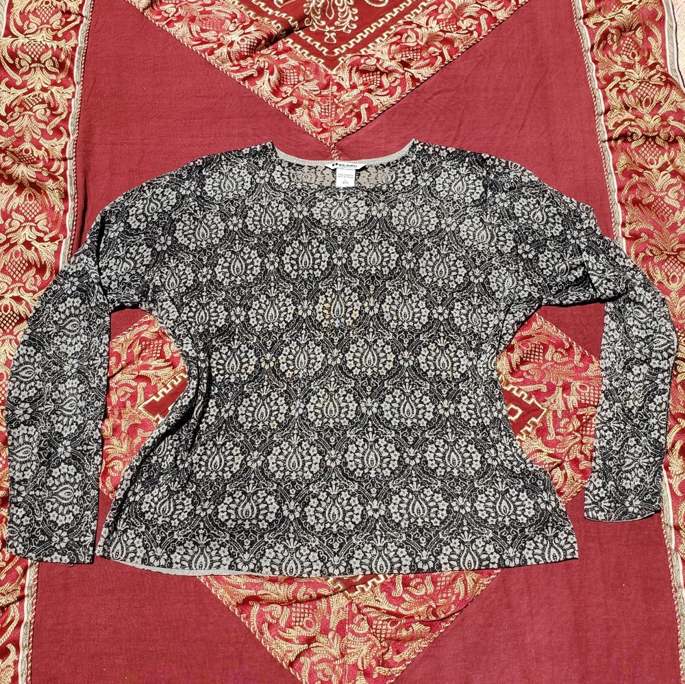 Black and Silver Patterned Women's Top